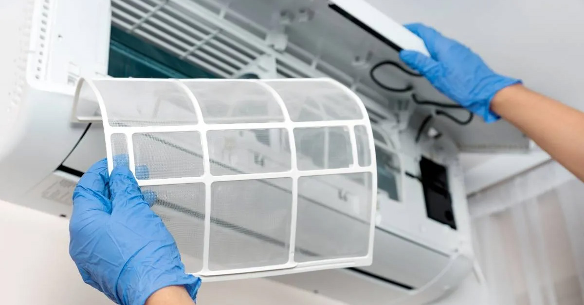 Vệ sinh máy lạnh bị chảy nước tại bmt